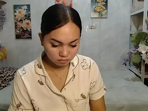 Snapshot of ur_asiankat chatting on June 2026 11:24:01 PM ur asiankat online show from June 2026 11:24:01 PM