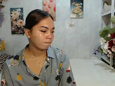Snapshot of ur_asiankat chatting on June 2026 07:13:01 PM ur asiankat online show from June 2026 07:13:01 PM