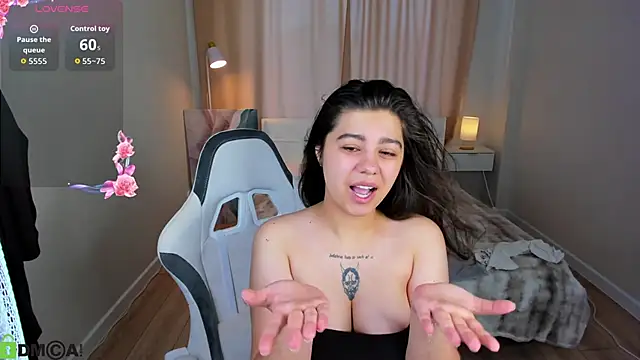 Trisha Moore online show from June 2026 01:21:01 AM