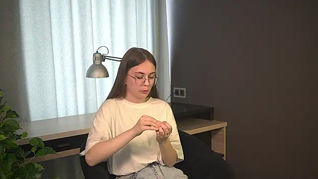 Snapshot of TomekaBiava chatting on May 2026 04:39:02 AM TomekaBiava online show from May 2026 04:39:02 AM