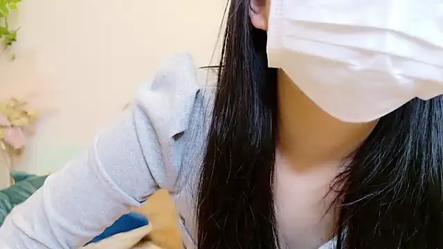 Snapshot of -Luna_JP- chatting on June 2026 11:33:01 AM -Luna JP- online show from June 2026 11:33:01 AM