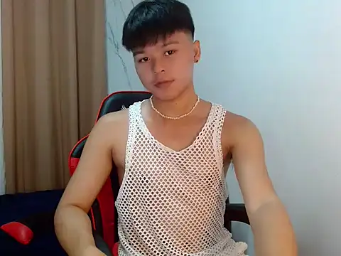 yourhotasiandoms online show from May 2026 03:39:02 PM