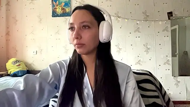 SheeringGape online show from June 2026 01:40:01 AM