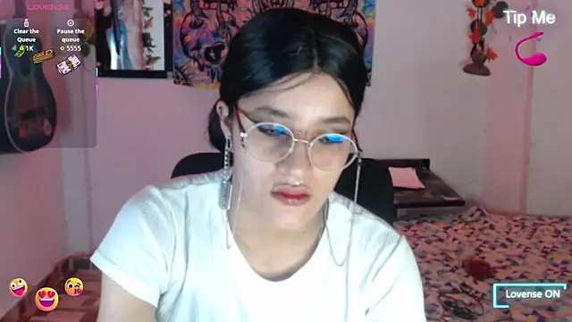 bastethott online show from July 2026 11:03:01 PM