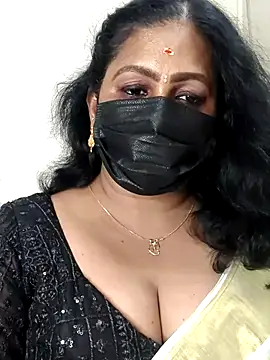 Snapshot of mallu_flower chatting on May 2026 04:22:01 PM mallu flower online show from May 2026 04:22:01 PM