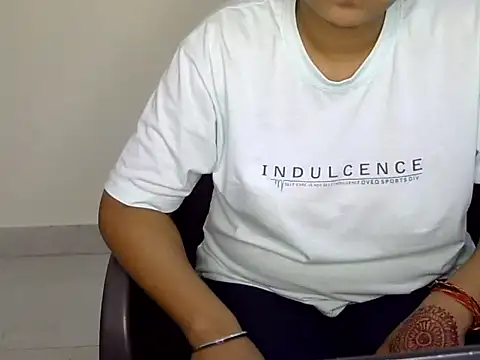 Snapshot of SEXY_BHABHI3 chatting on May 2026 09:03:02 AM SEXY BHABHI3 online show from May 2026 09:03:02 AM