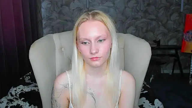 Snapshot of Elizabeth_Adams chatting on May 2026 05:12:01 AM Elizabeth Adams online show from May 2026 05:12:01 AM