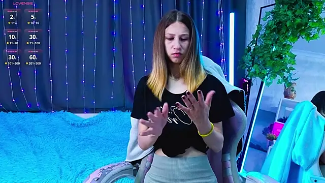 ChristiaHorde online show from June 2026 05:08:01 PM