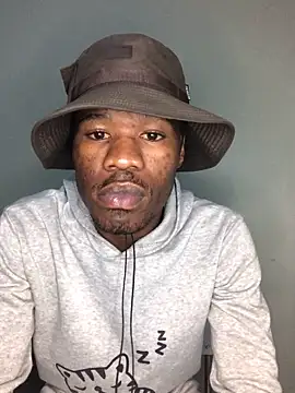 Snapshot of thandolezwe1 chatting on May 2026 04:23:02 PM thandolezwe1 online show from May 2026 04:23:02 PM