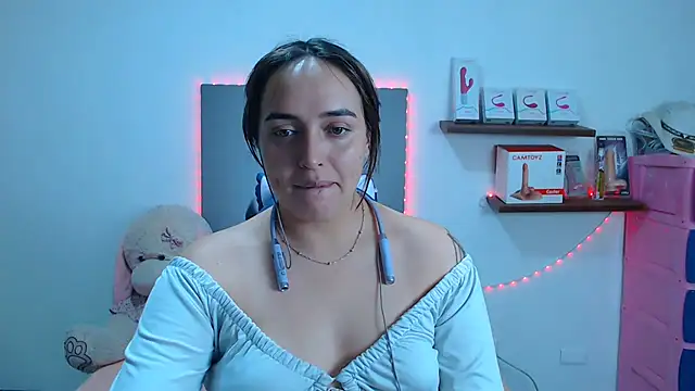 Snapshot of anyela_bubble18 chatting on August 2026 02:47:01 AM anyela bubble18 online show from August 2026 02:47:01 AM