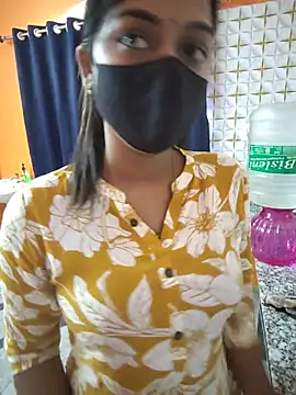 Snapshot of Menaxi_Baby7 chatting on June 2026 07:18:01 AM Menaxi Baby7 online show from June 2026 07:18:01 AM