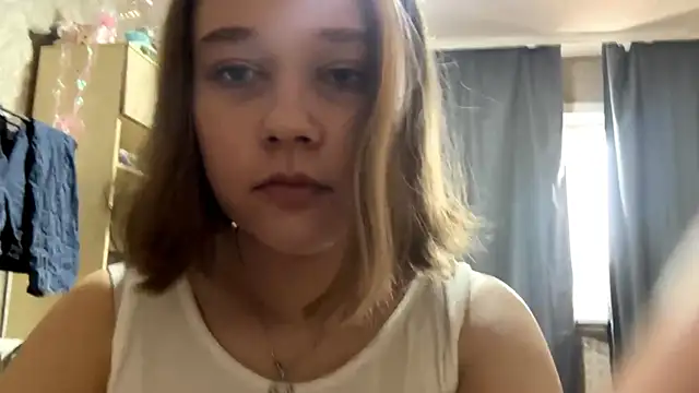 Snapshot of HildeConery chatting on May 2026 09:58:01 AM HildeConery online show from May 2026 09:58:01 AM