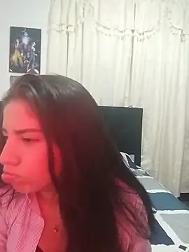 Snapshot of LinaColombianGirl chatting on May 2026 05:46:02 AM LinaColombianGirl online show from May 2026 05:46:02 AM