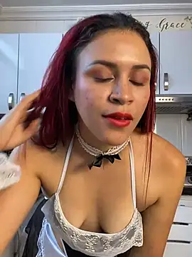 Snapshot of Isabella-lux chatting on May 2026 08:05:02 PM Isabella-lux online show from May 2026 08:05:02 PM