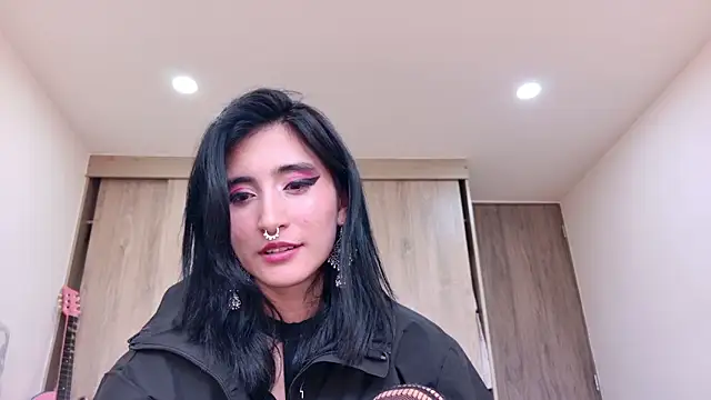 Lunapage  online show from June 2026 08:33:01 PM