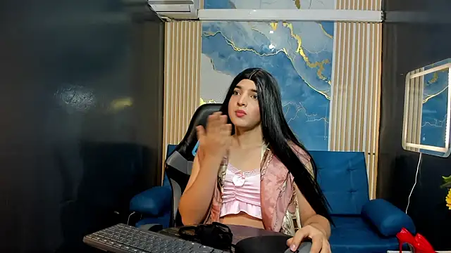 Gaby Gil  online show from June 2026 01:44:01 PM