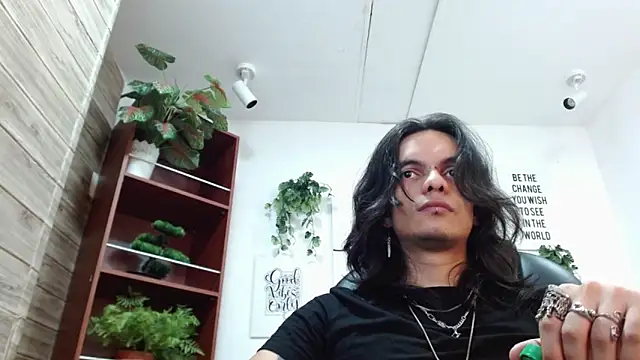 Snapshot of crow_john chatting on May 2026 07:19:02 PM crow john online show from May 2026 07:19:02 PM