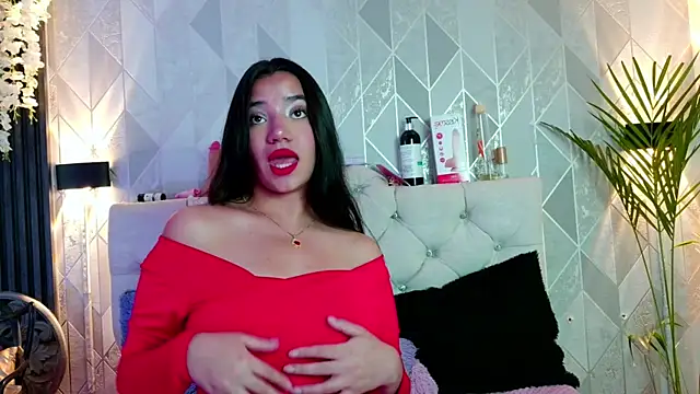 Snapshot of Zaira_bonny chatting on June 2026 09:19:01 PM Zaira bonny online show from June 2026 09:19:01 PM