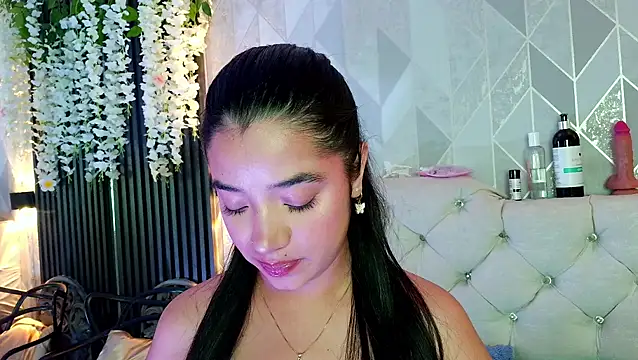Snapshot of Zaira_bonny chatting on June 2026 07:14:02 PM Zaira bonny online show from June 2026 07:14:02 PM