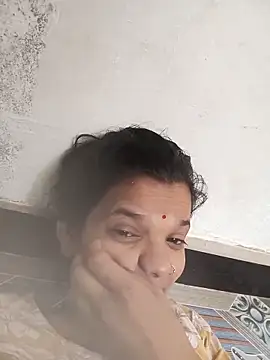Snapshot of Student_garl_1 chatting on May 2026 03:33:02 AM Student garl 1 online show from May 2026 03:33:02 AM
