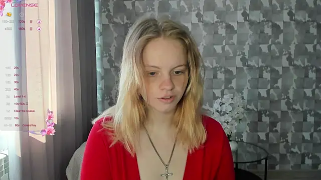 Snapshot of L_aura chatting on May 2026 06:43:02 AM L aura online show from May 2026 06:43:02 AM