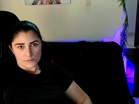 LUCYMILF SEXY online show from May 2026 06:35:02 PM