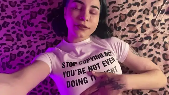 Snapshot of SuccubKira chatting on May 2026 06:04:01 PM SuccubKira online show from May 2026 06:04:01 PM