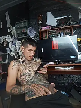Snapshot of demoni0802 chatting on June 2026 01:33:01 PM demoni0802 online show from June 2026 01:33:01 PM