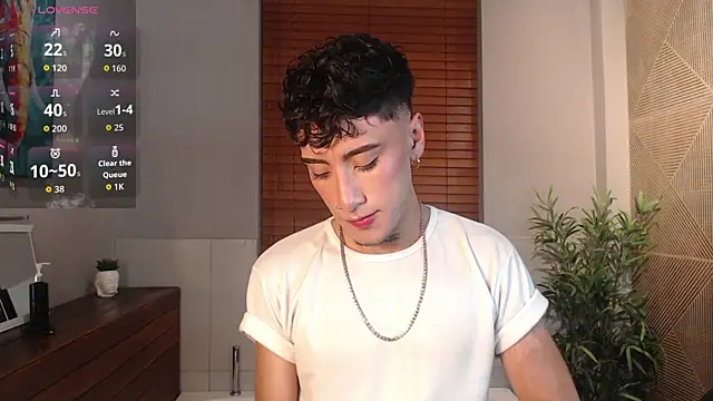 Snapshot of Spencerwhite_ chatting on May 2026 07:55:02 PM Spencerwhite online show from May 2026 07:55:02 PM