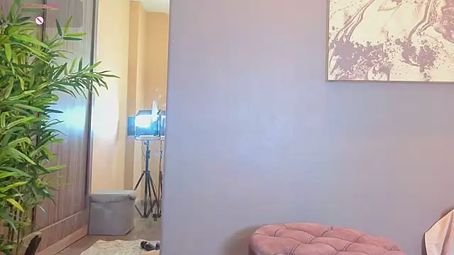 Snapshot of Karlie_moore_ chatting on May 2026 01:17:02 PM Karlie moore online show from May 2026 01:17:02 PM