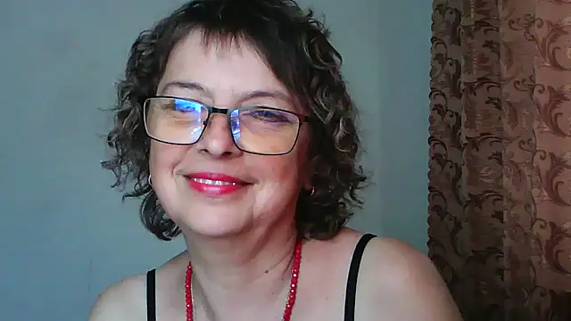 Snapshot of ElizabethGorden chatting on June 2026 11:59:01 AM ElizabethGorden online show from June 2026 11:59:01 AM