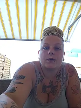 Snapshot of Lady_Peggi chatting on June 2026 08:30:02 AM Lady Peggi online show from June 2026 08:30:02 AM