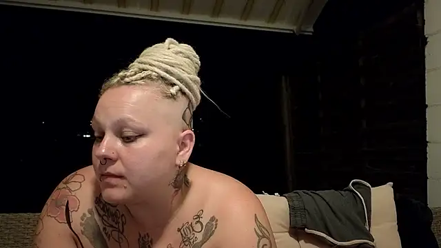 Snapshot of Lady_Peggi chatting on June 2026 09:08:02 PM Lady Peggi online show from June 2026 09:08:02 PM