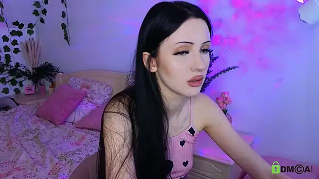 Snapshot of Tori_wow chatting on May 2026 08:04:02 PM Tori wow online show from May 2026 08:04:02 PM