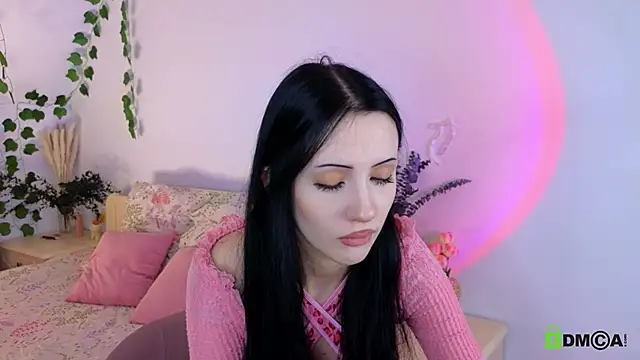 Snapshot of Tori_wow chatting on May 2026 08:15:01 PM Tori wow online show from May 2026 08:15:01 PM