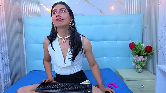 Snapshot of Alexadomina22 chatting on July 2026 08:44:02 PM Alexadomina22 online show from July 2026 08:44:02 PM