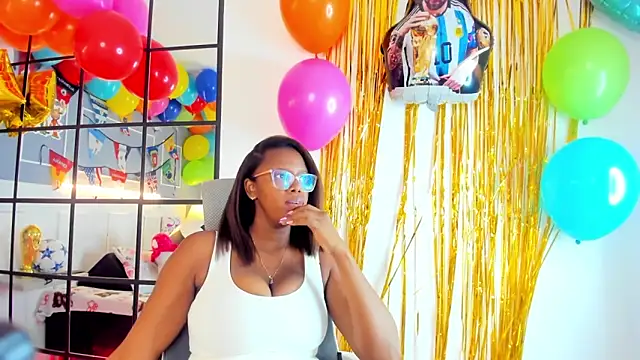 Snapshot of Miss_Khaleesi chatting on June 2026 03:36:02 PM Miss Khaleesi online show from June 2026 03:36:02 PM