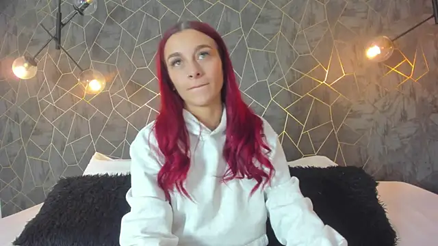 Snapshot of thalira_angels chatting on May 2026 06:27:02 PM thalira angels online show from May 2026 06:27:02 PM