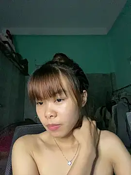 Snapshot of Cry_sexy chatting on June 2026 06:07:01 AM Cry sexy online show from June 2026 06:07:01 AM