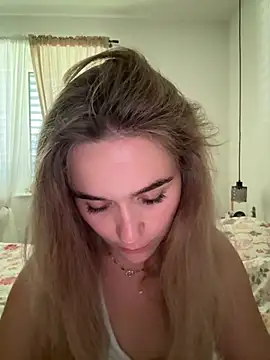 LillyStarr online show from July 2026 12:55:01 PM