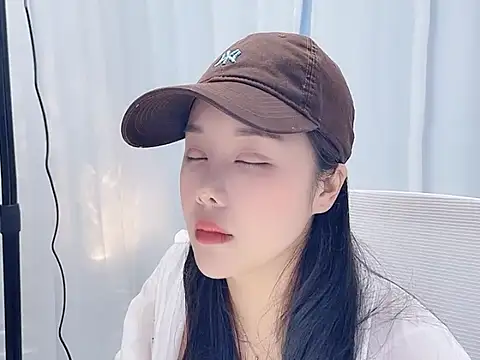 Snapshot of Qingqing19 chatting on May 2026 05:35:02 AM Qingqing19 online show from May 2026 05:35:02 AM