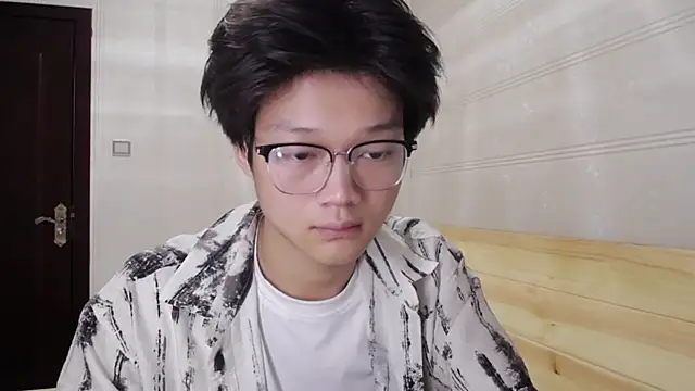 Snapshot of XJ-XIAOXIAO chatting on May 2026 08:28:02 PM XJ-XIAOXIAO online show from May 2026 08:28:02 PM