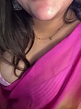 Snapshot of Rupali3 chatting on July 2026 07:42:01 PM Rupali3 online show from July 2026 07:42:01 PM