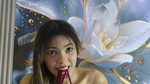 Snapshot of ELLIEPARKER_CR chatting on August 2026 12:14:02 PM ELLIEPARKER CR online show from August 2026 12:14:02 PM