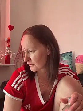 LindaLee90 online show from May 2026 10:36:01 AM