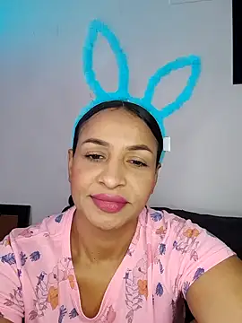 mell0102 online show from June 2026 01:47:01 PM
