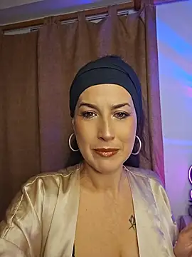 Snapshot of MorganaMystic chatting on June 2026 10:25:01 PM MorganaMystic online show from June 2026 10:25:01 PM