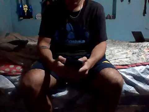Snapshot of Martin106 chatting on May 2026 02:19:01 AM Martin106 online show from May 2026 02:19:01 AM