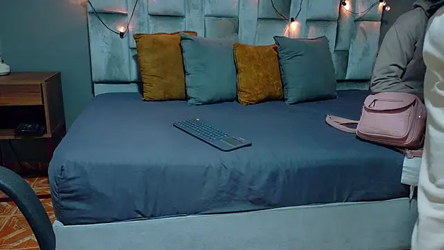 Luna and Jacksonn online show from June 2026 03:26:02 AM