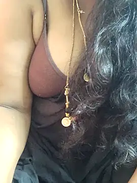 Snapshot of tamilkavitha123 chatting on June 2026 06:01:01 AM tamilkavitha123 online show from June 2026 06:01:01 AM